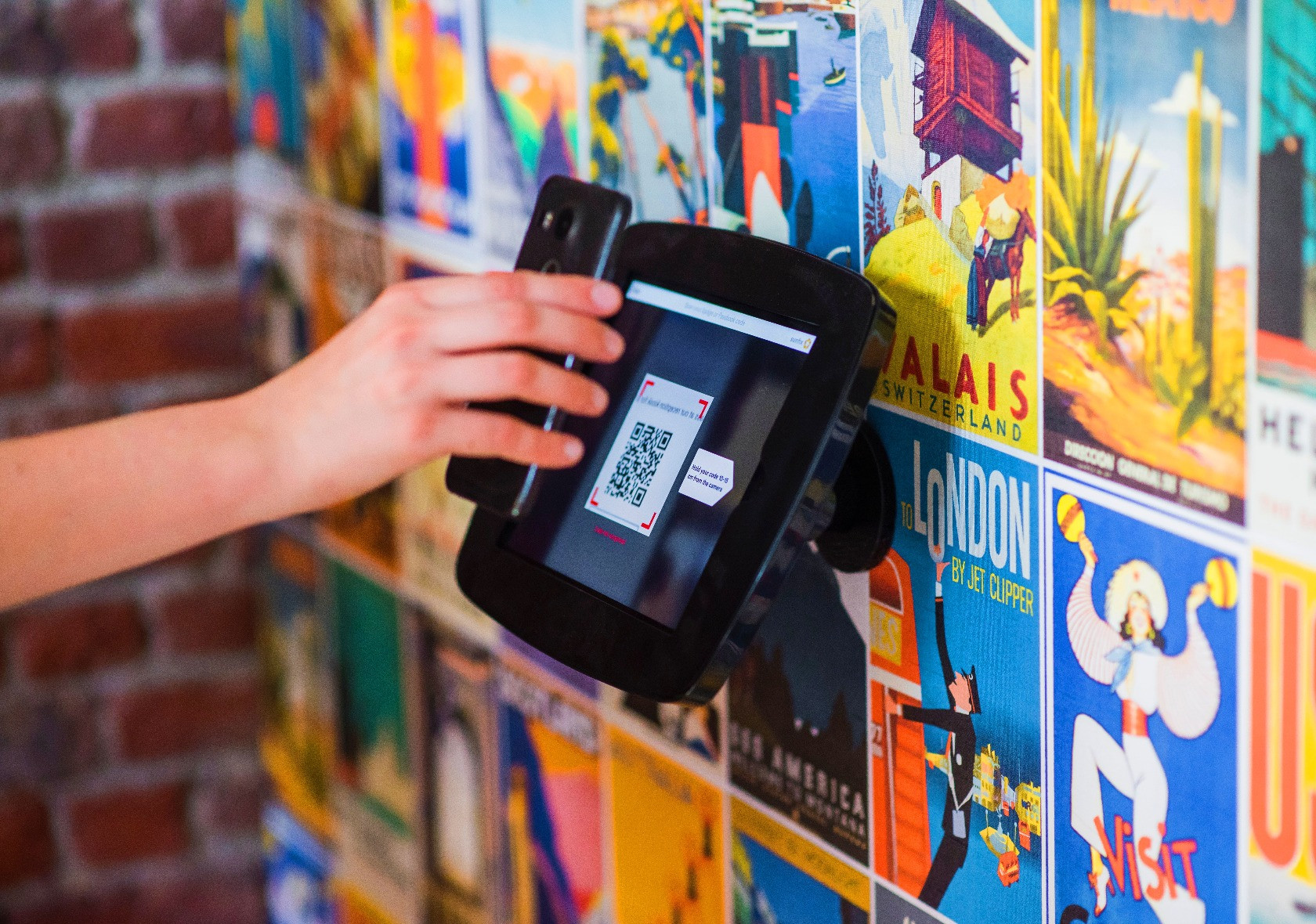 proxyclick-visitor-management-system-EPeK7w5Eeic-unsplash